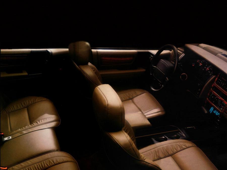  Jeep Grand Cherokee Limited 1993 года  (фото 9 из 12)